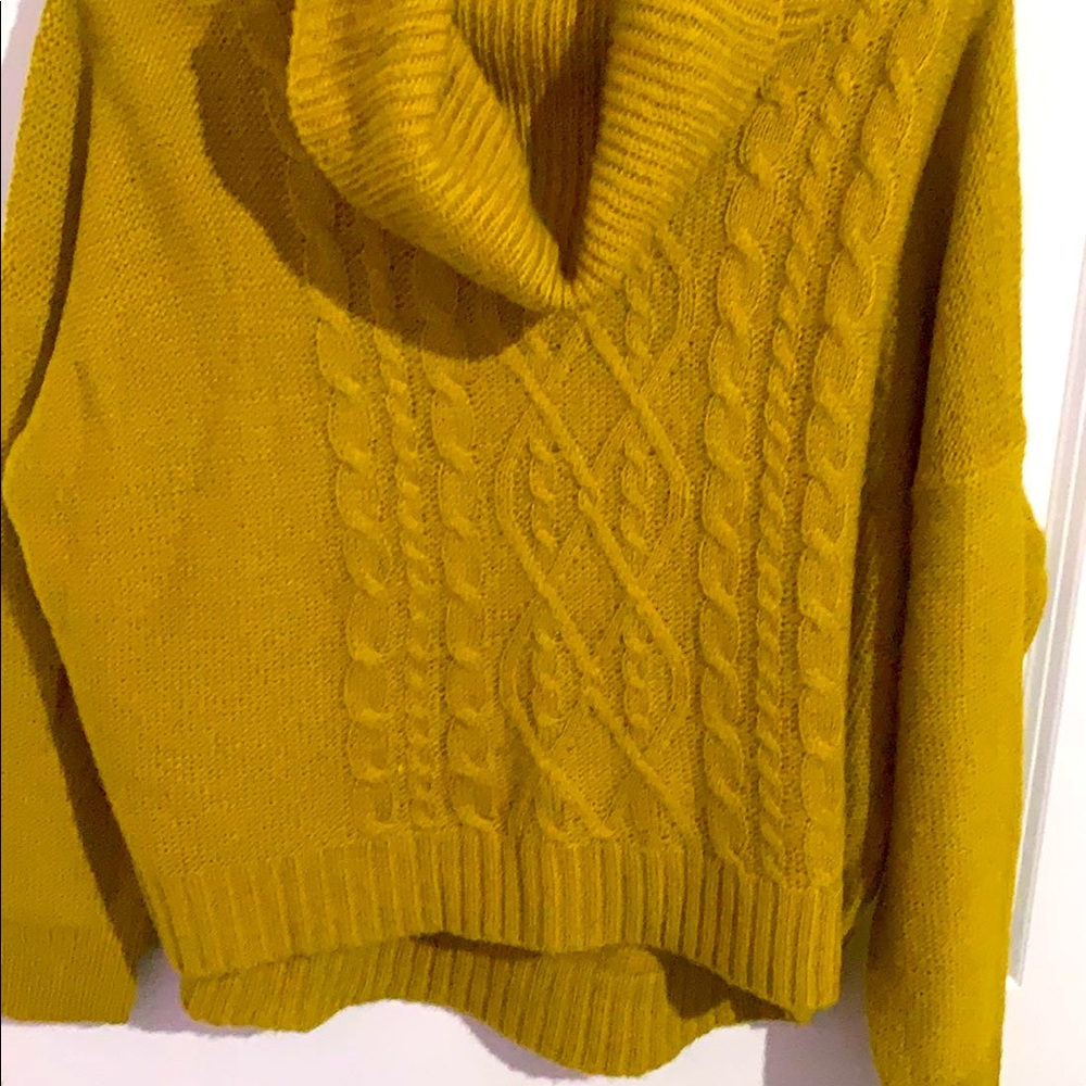 Cropped sweater